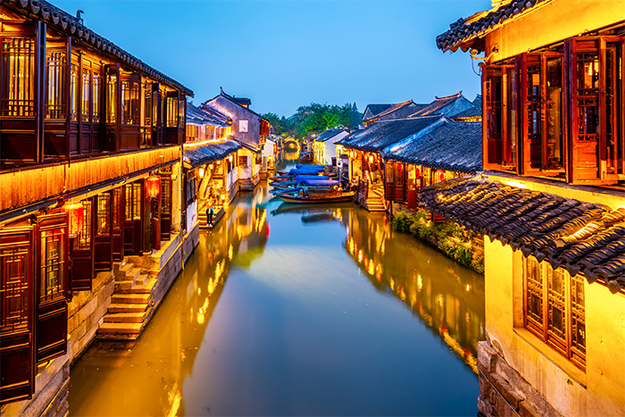 不滿足于普通？17年打磨，為你量身定制文旅夜游亮化！